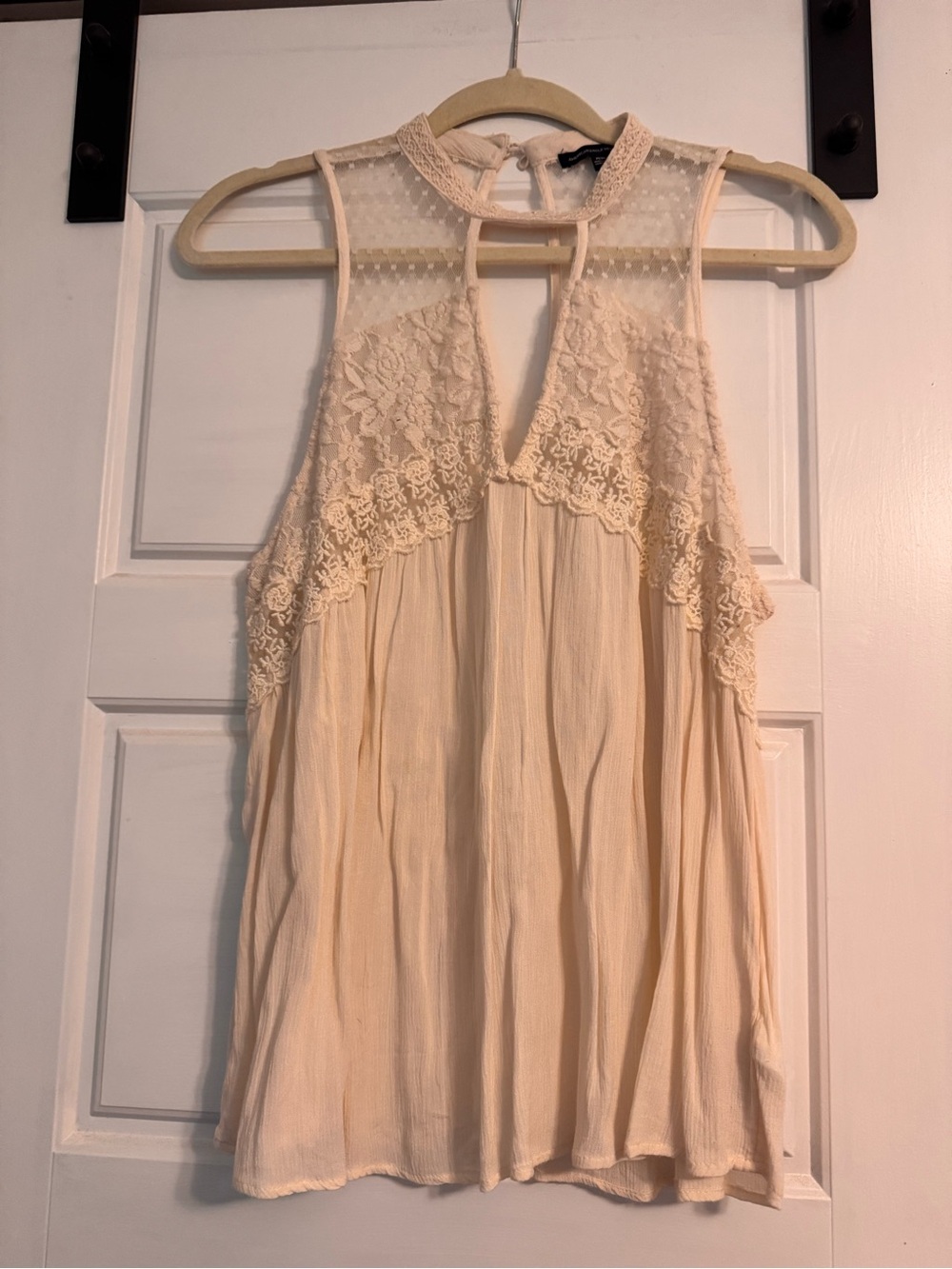 American Eagle Sleeveless Cream Lace Yoke Women’s Top - M